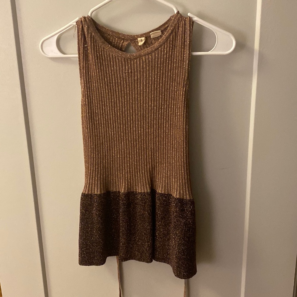Fun sparkly top!